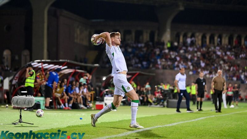 Nhà cái đọc trận đấu như thế nào để ra kèo chấp ném biên? Nhà cái đọc trận đấu như thế nào để ra kèo chấp ném biên?